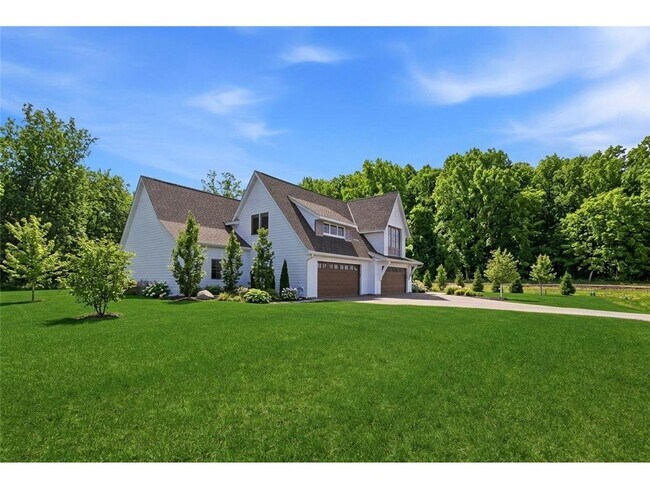 Building Photo - 6201 Gustavus Dr