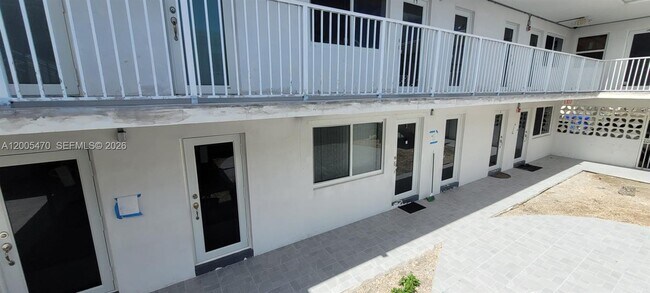 Building Photo - 1719 Wiley St
