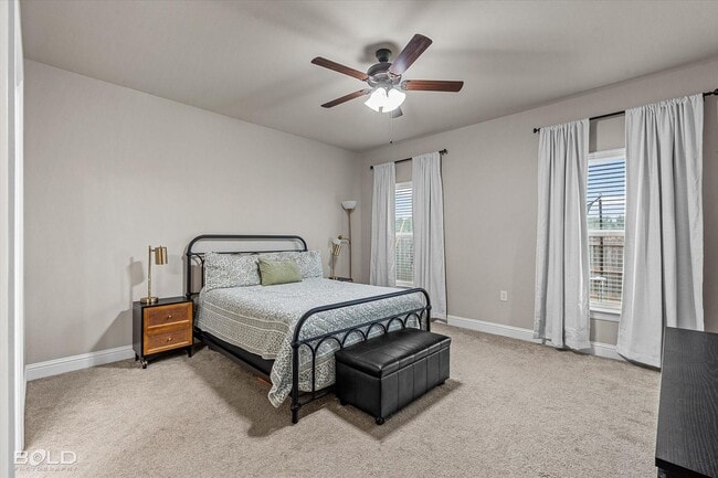 Building Photo - Legacy Pointe