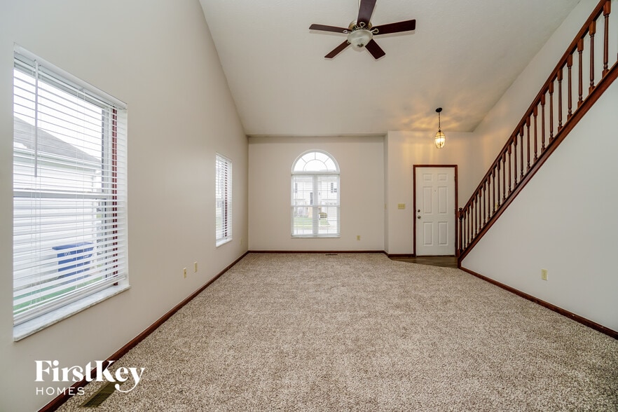 Building Photo - 455 Dover Pond Dr