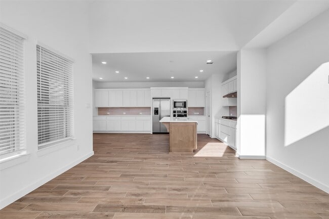 Building Photo - 27007 Golden Isle Ln