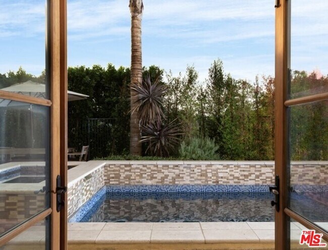 Building Photo - 3110 Benedict Canyon Drive