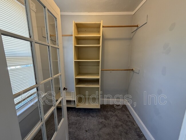 Building Photo - 1110 Park Ave