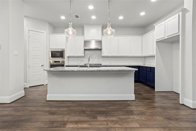Building Photo - 1817 Oak Trail Dr