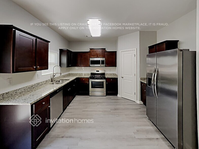 Building Photo - 33 Ponders Rd