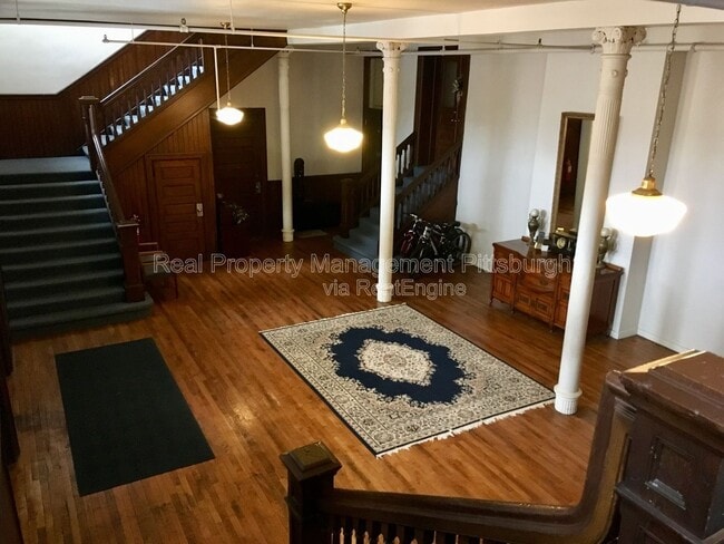 Building Photo - 171 S 15th St