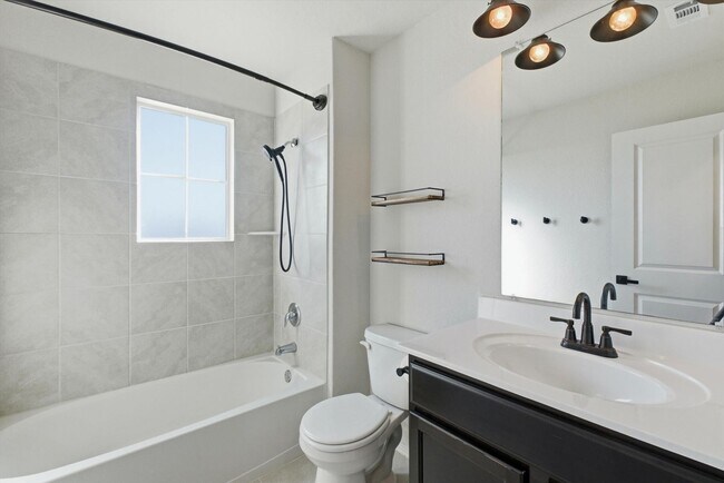 Building Photo - The Perfect Blend of Comfort and Community in Bulverde