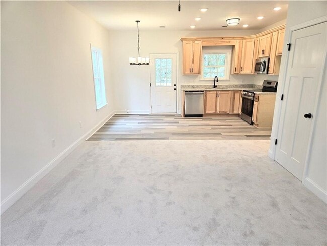 Building Photo - Brand-New Construction Near Auburn University