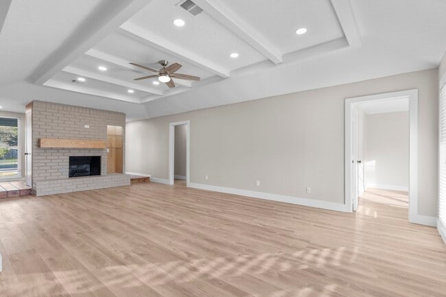 Building Photo - 14007 Overbrook Ln