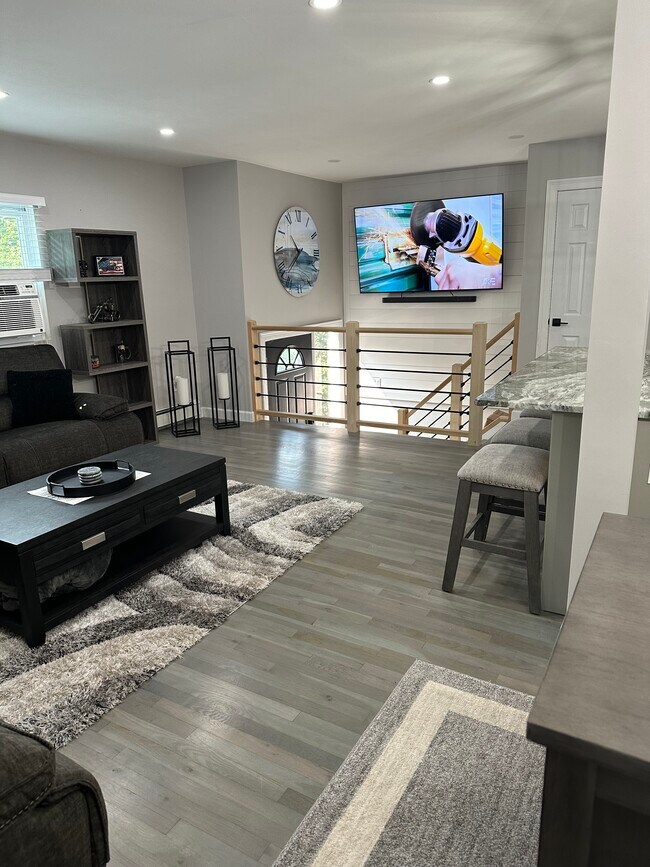 Building Photo - 236 Long Island Ave