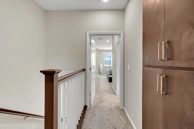 Building Photo - 37335 Duckling Ter