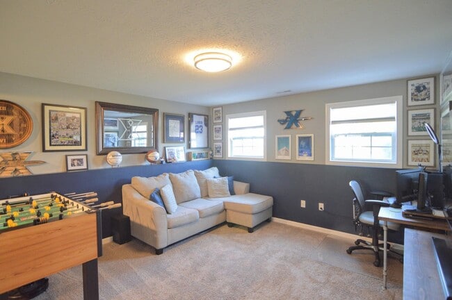 Building Photo - 226 Veneto Dr