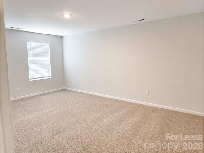Building Photo - 166 Brentwood Dr