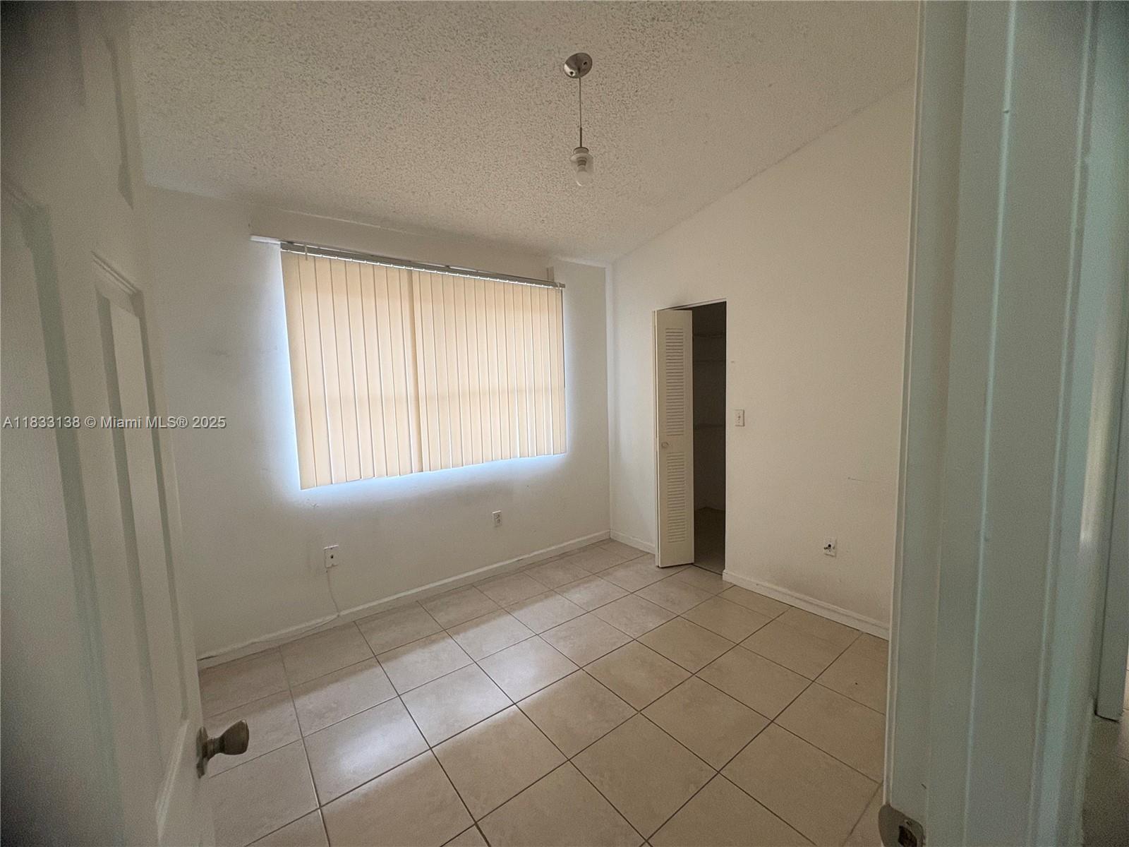 Building Photo - 5625 W 26th Ct
