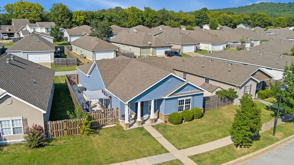 Building Photo - 4522 W Sweetgum Ln