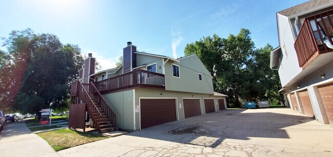 Building Photo - 331 Sundance Cir N