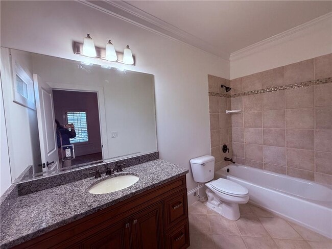 Building Photo - 2617 Canterbury Trail