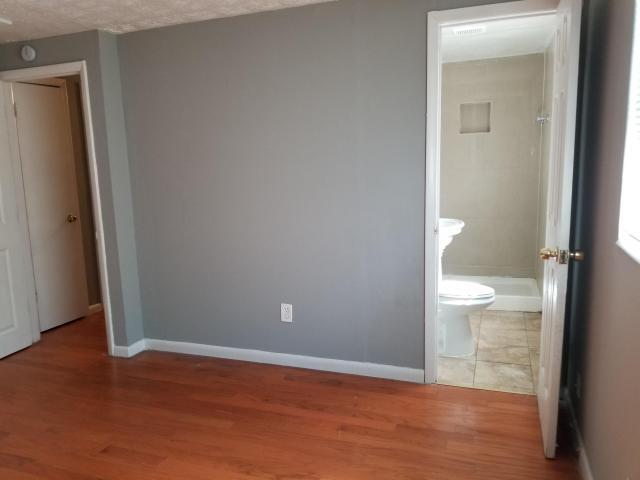 Building Photo - 3 bedroom in Jacksonville FL 32219