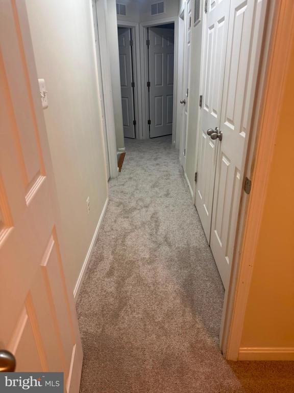 Building Photo - 3565 Eagle Ridge Dr