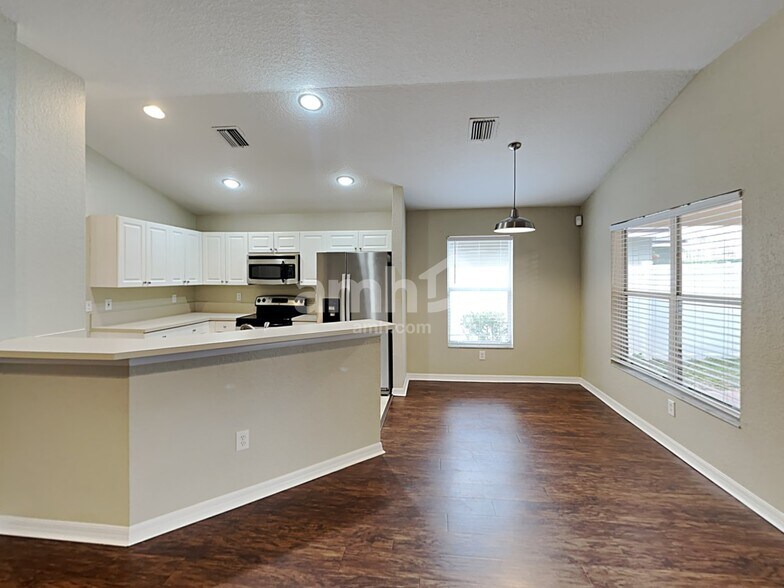 Building Photo - 11604 Brookmore Way
