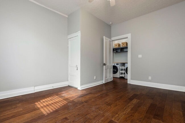 Building Photo - 1203 S Preston St