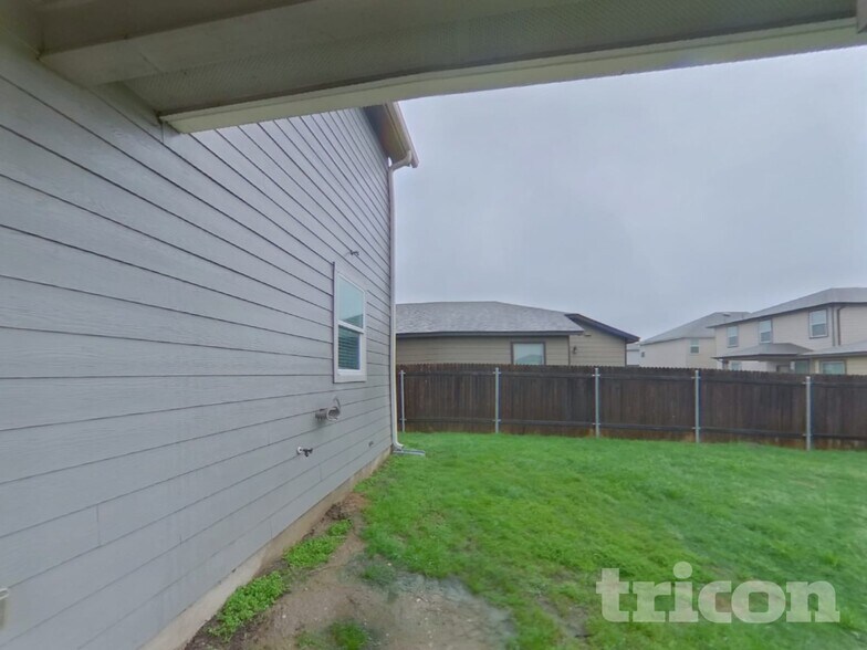 Building Photo - 13725 Vigilance St