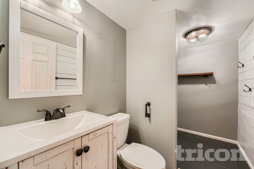 Building Photo - 20204 E Progress Pl