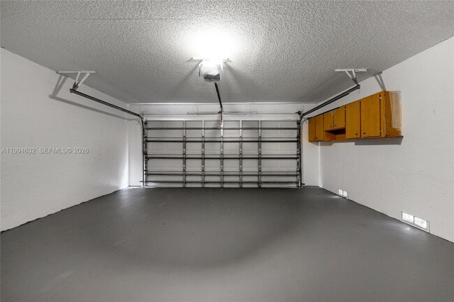 Building Photo - 7201 NW 46th Ct