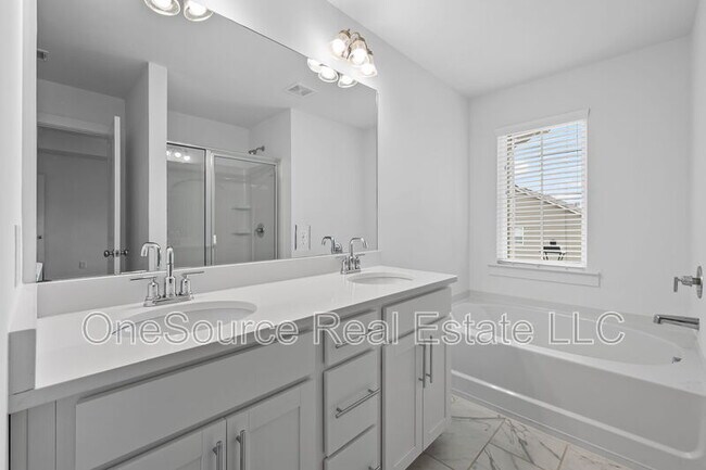 Building Photo - 5350 Brooklands Dr