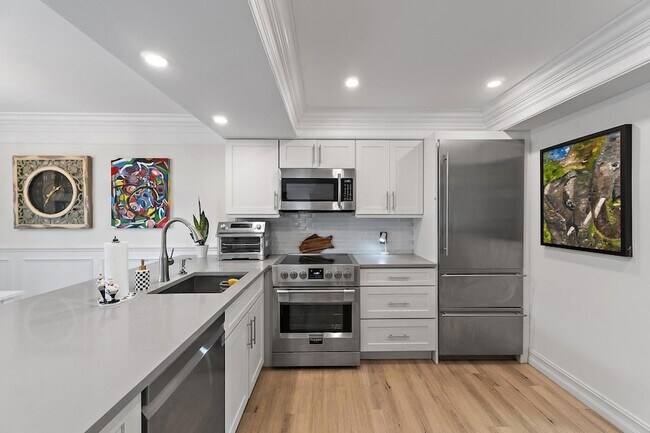 Building Photo - 1605 S US Hwy 1