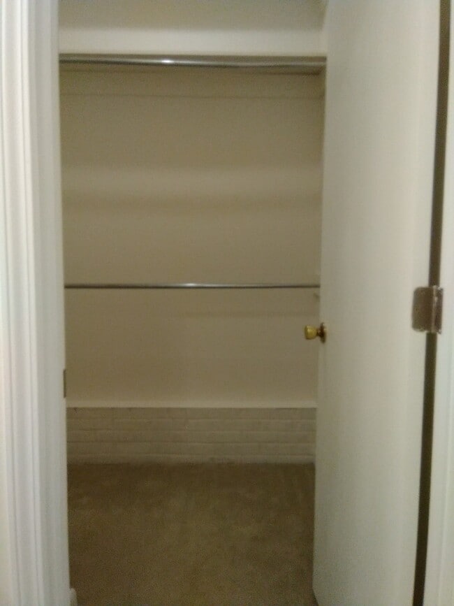 Building Photo - 8580 Tartan Rd