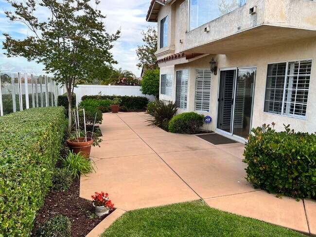 Building Photo - $4,500 - 4 Bed / 3 Bath House in Rancho Del Rey