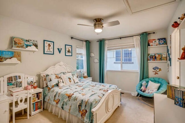 Building Photo - Evolve Real Estate: Meticulous Executive 4...