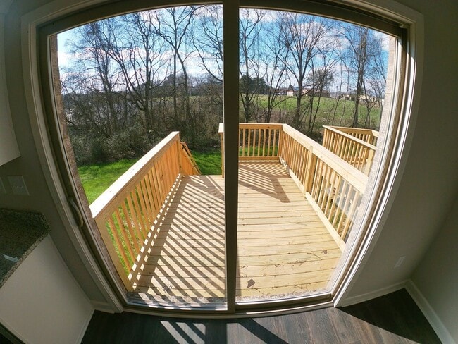 Building Photo - Townhome in the center of Hartsville!!
