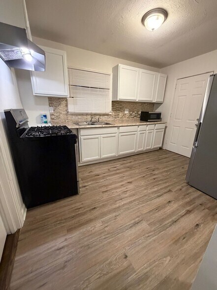 Building Photo - 2368 Jernigan Pl SE