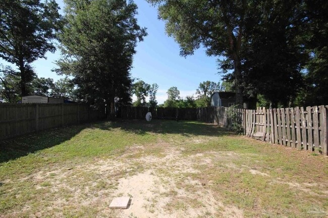 Building Photo - 7033 Weatherwood Dr