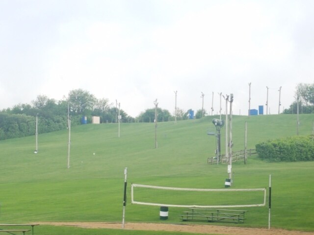 Building Photo - 5820 Oakwood Dr