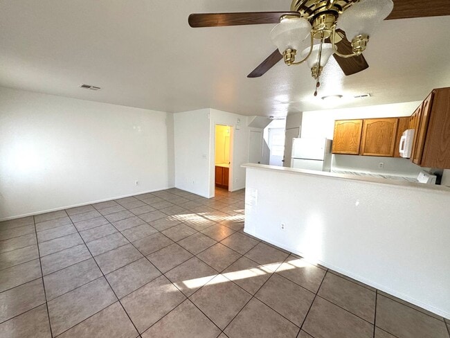 Building Photo - Townhome featuring stylish layout in gated...