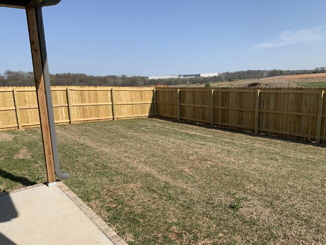 Building Photo - 5913 SW Gentle Winds Rd