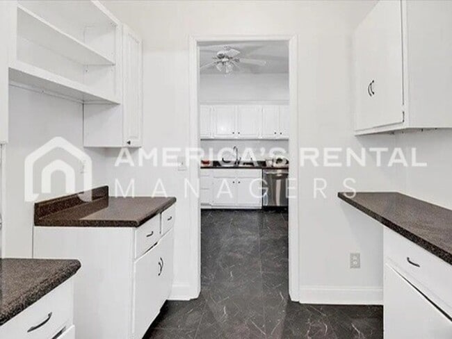 Building Photo - Room to Roam: Expansive Home with Screened Porch - Coming Soon!!