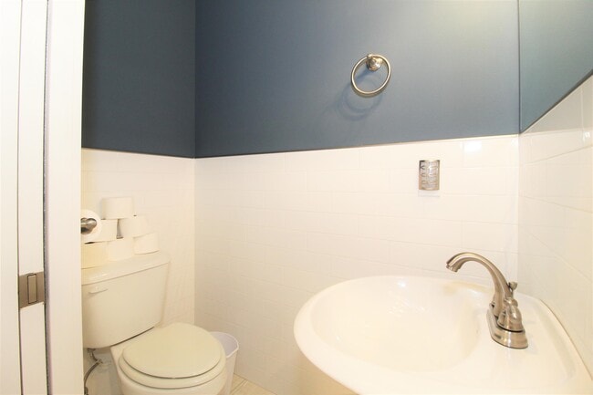 Building Photo - 2039 S Florida Way