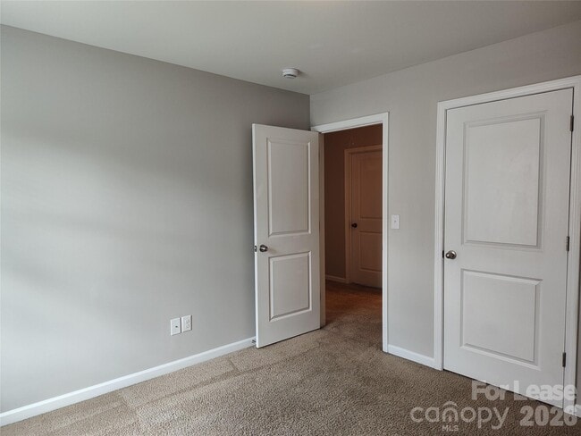 Building Photo - 6731 Broad Valley Ct