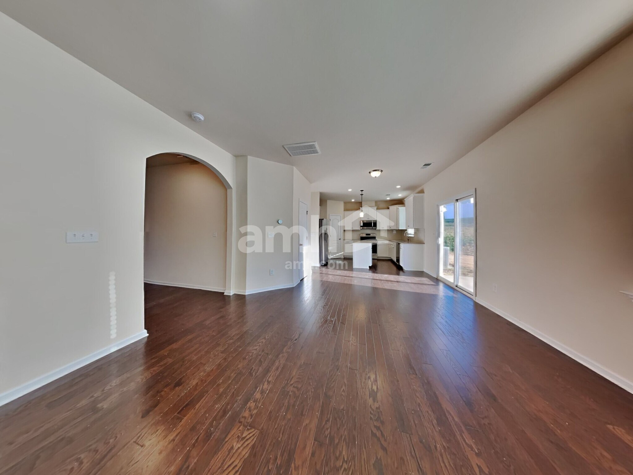 Building Photo - 154 Eden Ave