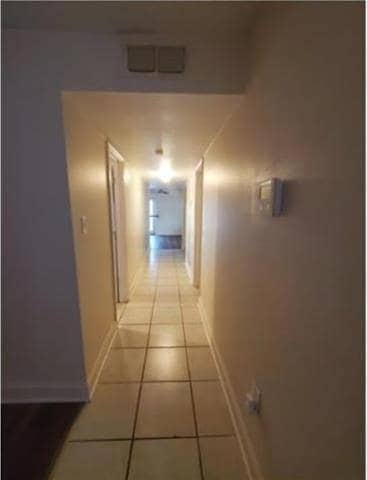 Building Photo - 7201 Salem Dr