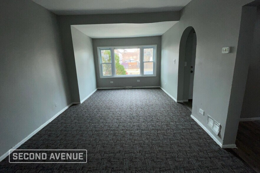 Building Photo - 6543 S Claremont Ave