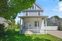 Building Photo - 769 19th St