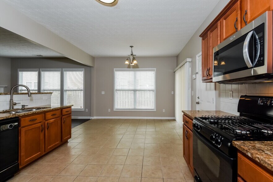 Building Photo - 109 Plumeria St