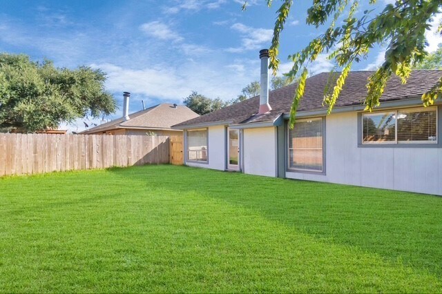 Building Photo - 15938 Mission Village Dr