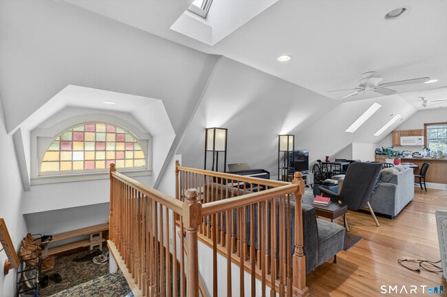 Building Photo - 245 Edwards St