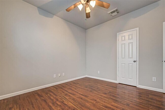 Building Photo - 11310 English Rose Trail